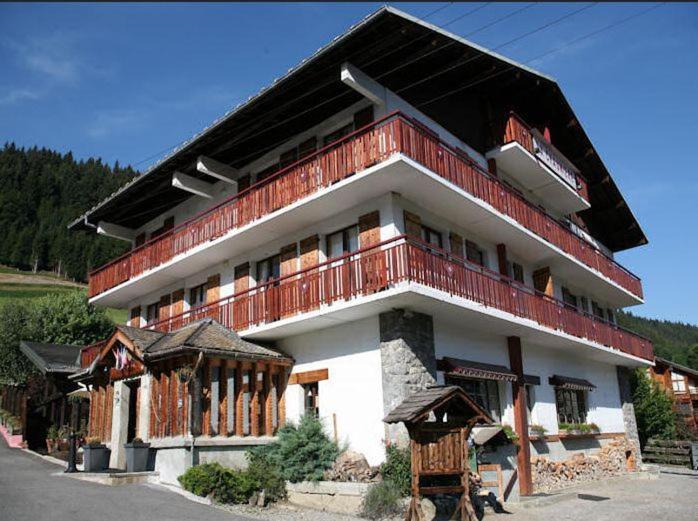 Hotel La Chaumiere Morzine Exterior photo